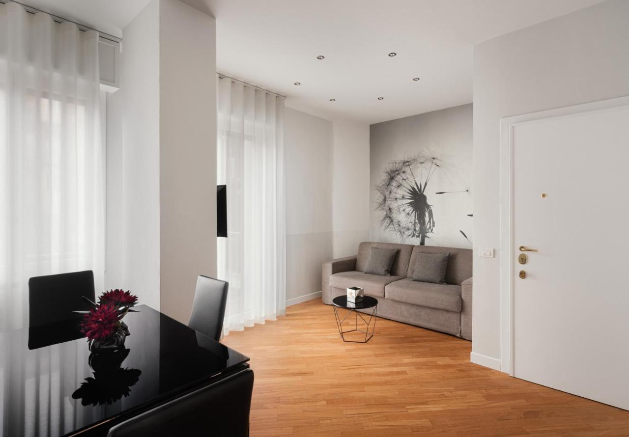 Deluxe Central Apartment Bergamo Bagian luar foto
